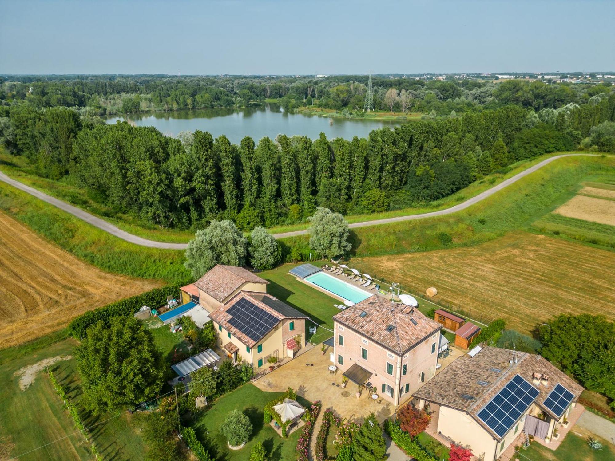 Bed and Breakfast La Casa Di Valeria - Модена Экстерьер фото